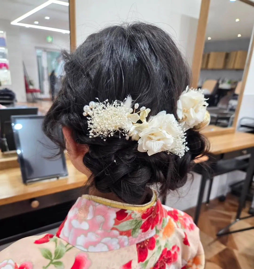 小学生卒業式ヘアセット担当させていただきました🌸